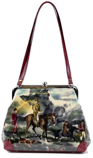 English Hillside Kiss